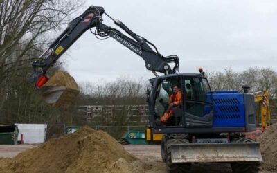 This power machine uses every gap