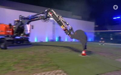 Das Erste: “Klein versus Liefers”: The excavator football duel