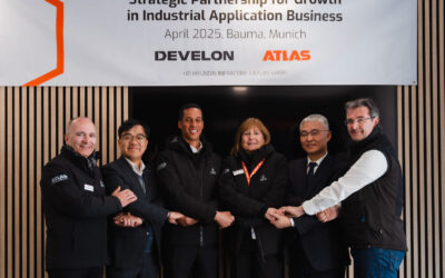 ATLAS and DEVELON Boost Their Material Handler Business with Partnership Agreement